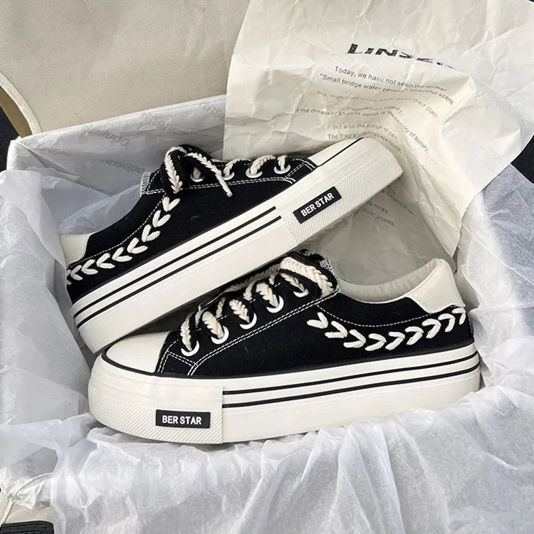 Ariana Sneakers