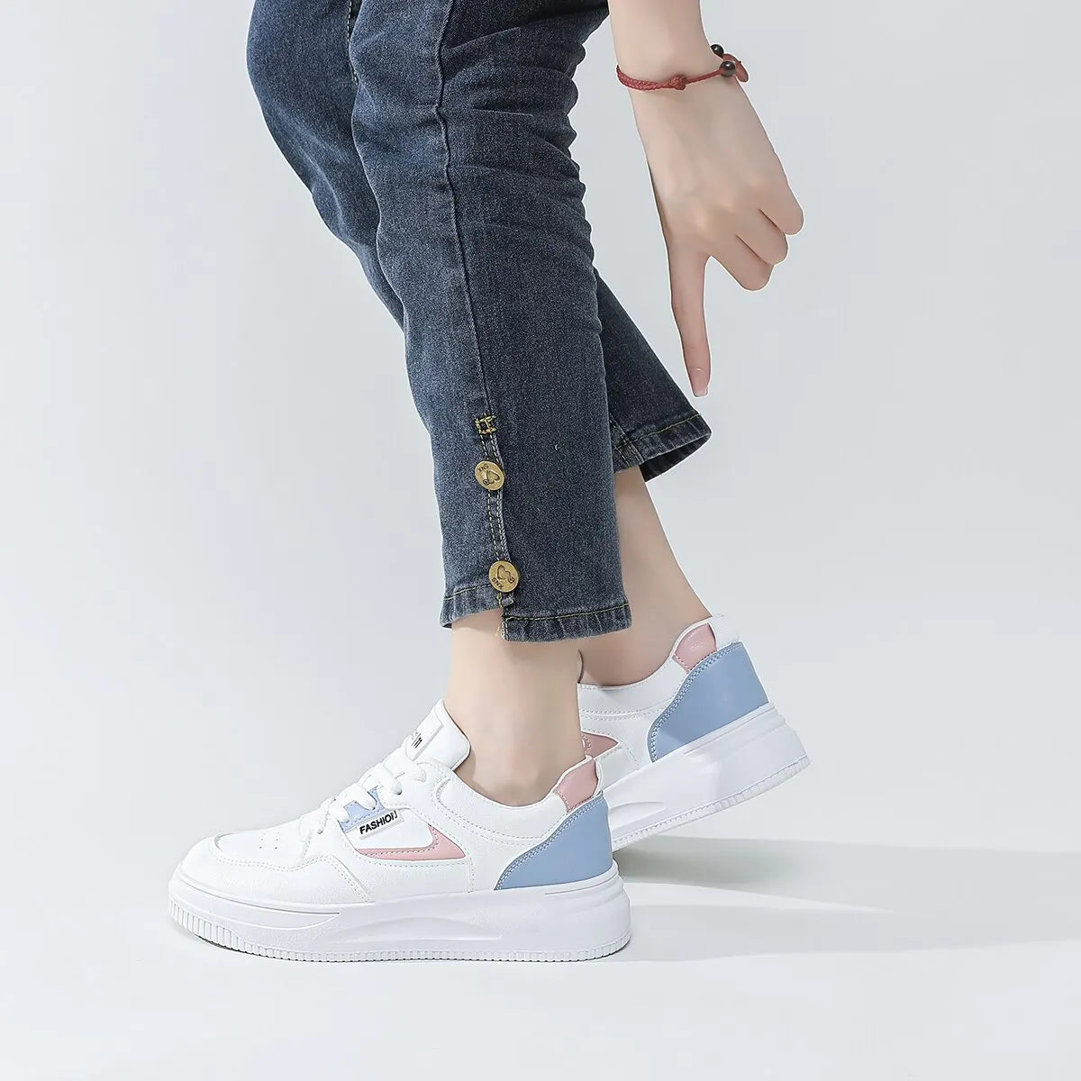 Noemi Sneakers